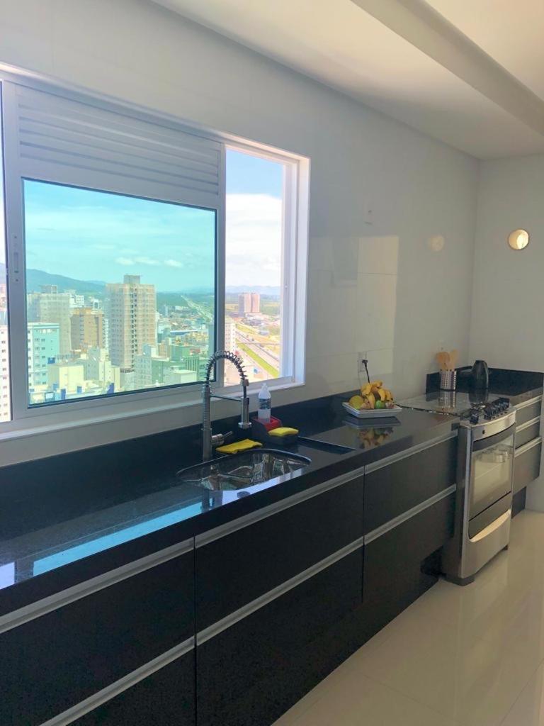 Cobertura Com Belissima Vista Para O Mar E Jacuzzi Itapema Eksteriør billede